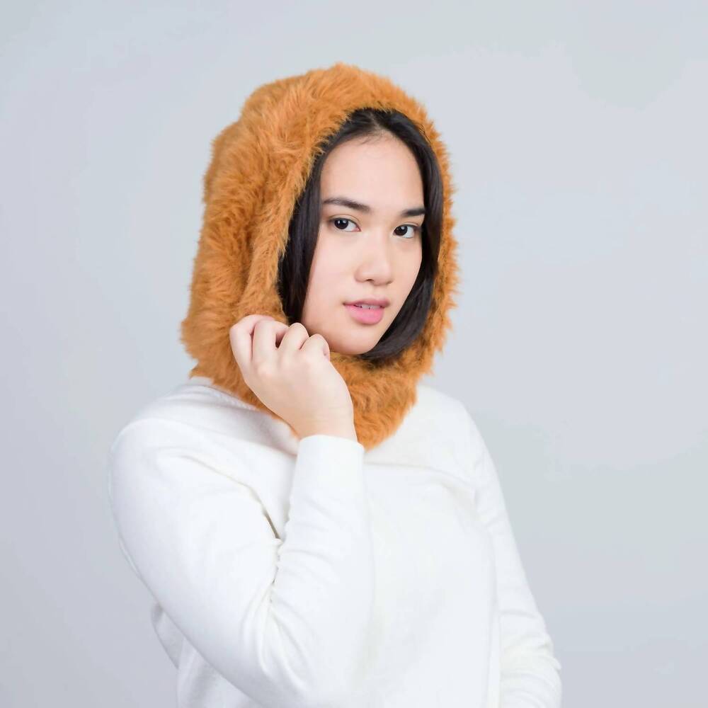 NEW VERLOOP fur hood in rust